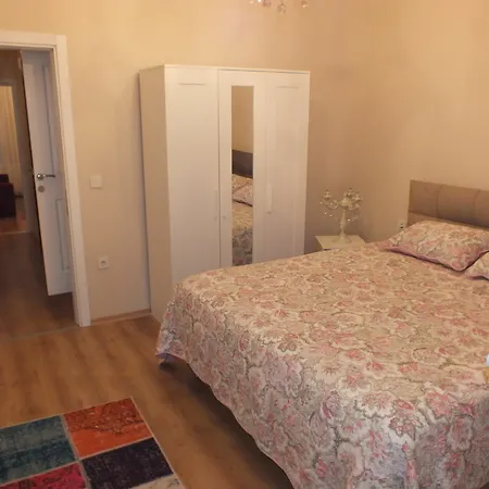 Apartment Verda *